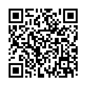 阮荷黎也凑上去看老师手中拿的核磁结果二维码生成