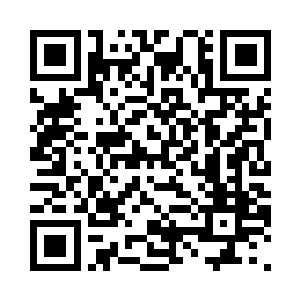 阿尔斯楞和他们聊了两句就下去玩了二维码生成