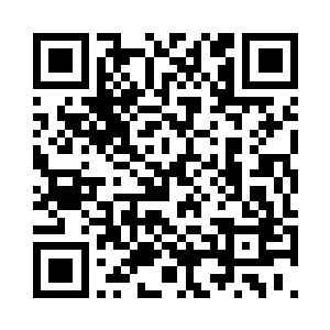 阿布用衣袖擦了擦脸上的鼻涕和眼泪二维码生成