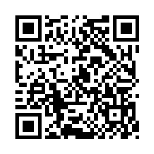 阿斯隆在的身影也出现在了那废墟的正中央二维码生成