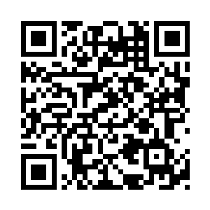 阿根廷解说员双手抱头正趴在解说席上呢……二维码生成