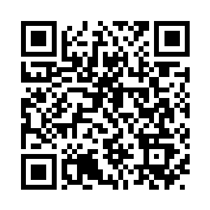 阿珂显然没想到一拳居然能打出这么个效果二维码生成