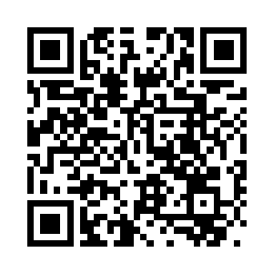 阿黄原本还憋着一口气在那板着脸二维码生成