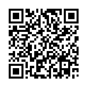 阿龙将早已经准备好的一个酒杯递了果然二维码生成