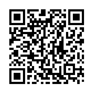 陆红提在旁边拿着树枝往火里挑来挑去二维码生成