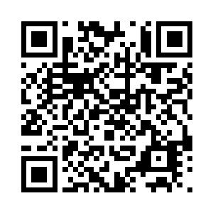 陈三爷看到她正在绣一个婴戏莲纹图样二维码生成