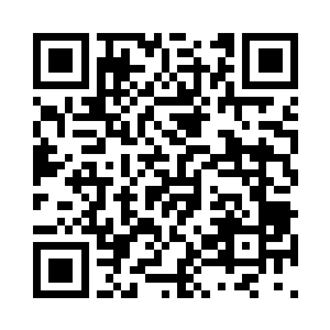 陈凡等人此时已经在嚷着要将词句写下来了二维码生成