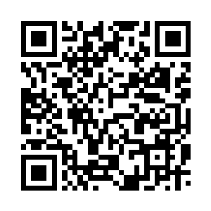 陈小练指着走廊旁的消防楼梯通道二维码生成