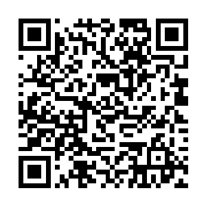 陈长生三人在那位天机阁管事的引领下往前行了不远二维码生成