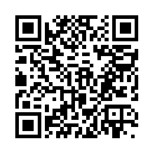院落间的通道上铺着陈旧厚实的青砖二维码生成