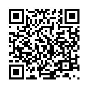 除了他们所在的这个建筑物以及下方的台阶二维码生成