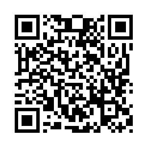 除了导演组那边刻意地安排其他人的拍摄穿插二维码生成