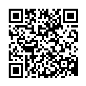 陪着贝海的就是整个渡假村建设的负责人二维码生成