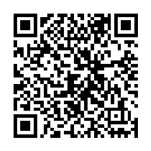 随之出现的就是一道闪亮无比的剑光突然从客栈中飞出二维码生成