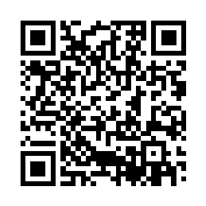 随即便继续低下头看着不断跳跃的火焰二维码生成