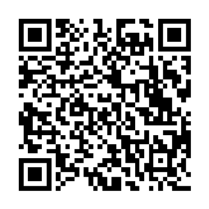 随即就看到一个穿着黑色袍子的年青巫师站在他的身后二维码生成