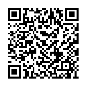 随即房间里面的其他人也是带着惊诧的走了出去二维码生成