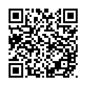 随即有用手在白芷璃的额头上面一个劲的擦二维码生成