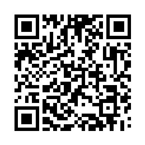 随即看到了雨果眼睛里那一本正经的神色二维码生成