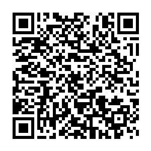 随后他就用他的知识和他的嘴哄得那些店铺的店主们乖乖地交了保护费二维码生成