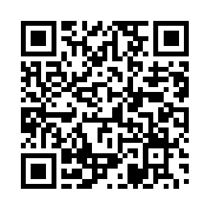 随后他的身体摆出了一个打棒球的动作二维码生成