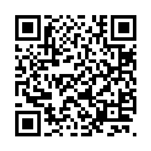 随后寒王妃与云曼柔和老太太各自归位坐二维码生成