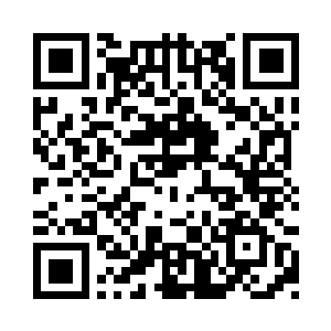 随后就忍不住冲过去想把箱子拿回来二维码生成