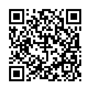 随后底下一个类似于多边圆形的流质东西二维码生成