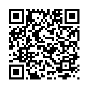 随后才小心翼翼的把绷带重新缠上二维码生成