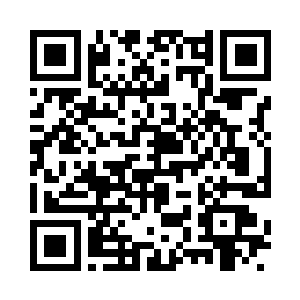 随后浩浩荡荡的人群直接走向了前面二维码生成