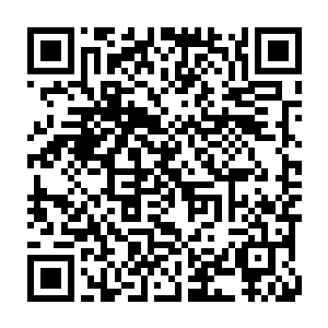 随后龙傲天几个人跟着云霄直接朝着武斗场旁边搭建的主席台的方向走去二维码生成