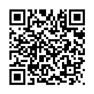 随处可以看到有艺人在进行着表演二维码生成