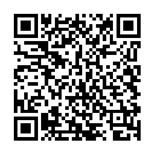 随着他的话声落下门外便讯速地走入了一个身材曼妙的女子来二维码生成