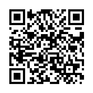 随着天秤圣骑的一只手抓住了苏凡的肩膀二维码生成