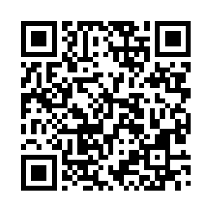 随着它们那庞硕的身体一路碾压过去二维码生成