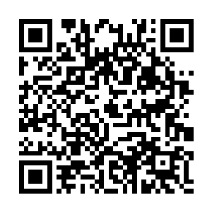 隐约还有璀璨的金光从漆黑如墨的云层之中透射出来二维码生成