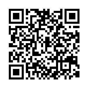 雅文刚才身上穿的那件衣服是已经换过的啊二维码生成