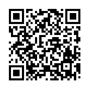 雨果从右手边顺着侧台的方向走了下去二维码生成