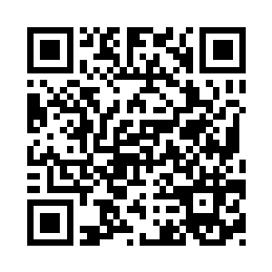 雨水哗的一下就将林晓夕的身子打湿了二维码生成