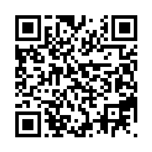 雪峰峰顶犹如一块巨大无比的平滑石面二维码生成