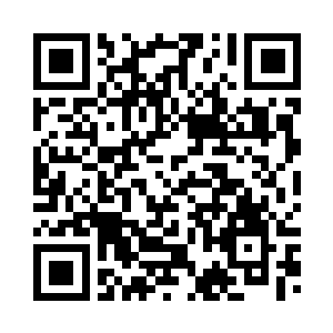 雷布罗夫坐在地上抱着头一动不动二维码生成