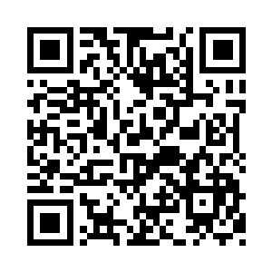 雷林才从一家标着药剂店标记的石屋中出来二维码生成