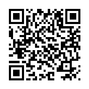 雷鸣从手包里面掏出了一个笔记本二维码生成