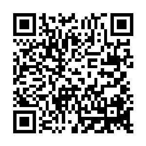 霍君白想起在画中界时墨子教导自己要救民于水火的吩咐二维码生成