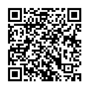 霎时间于阵法中炼出一把从星空那头蔓延到星空这头的蓝色巨箭二维码生成