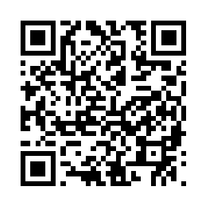 青年直接将那已经四分五裂的牌位拿在手中二维码生成