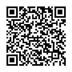 青楼女子和闻讯赶来的妻妾一起揪着男人当街厮打二维码生成