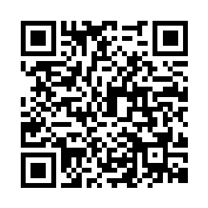 静静地看着下面的无数达官显贵跟强者二维码生成