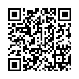 面对对手粗大的鳌凶猛的攻击不断的后退着二维码生成