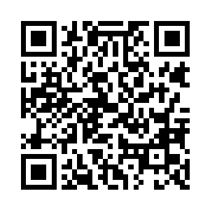 面对着这样一个放进人群中都看不出来的家伙二维码生成